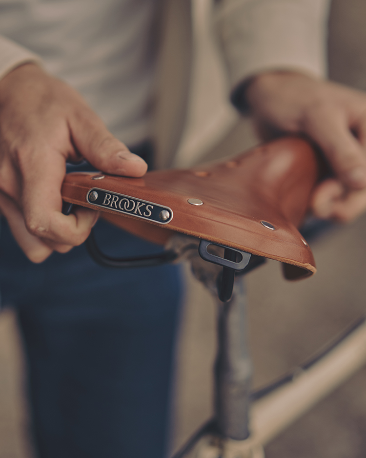 brooks saddle replacement leather